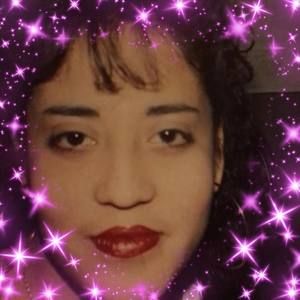 Meet your Posher, Marcela